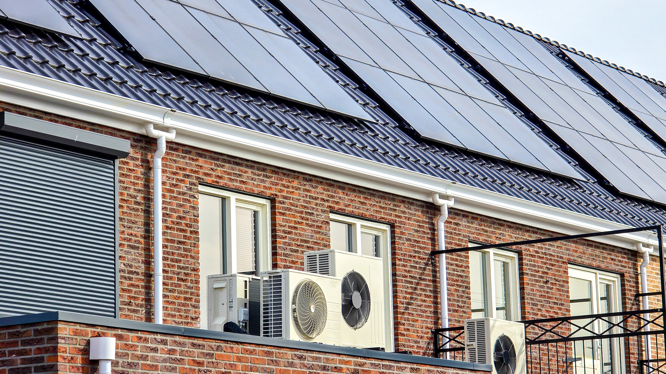 Air source heat pump