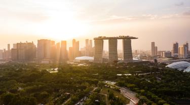 skyline of singapore at sunrise