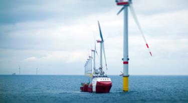 Vessel on offshore wind farm
