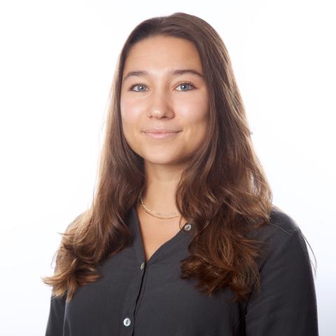 Anaelle headshot